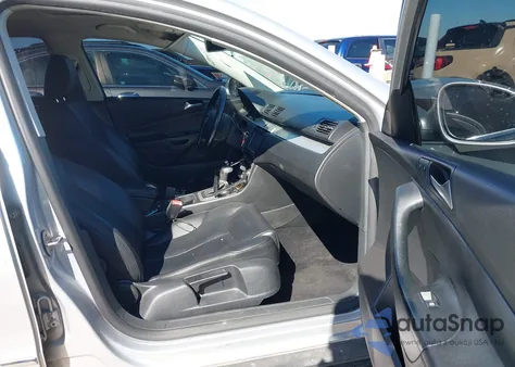 2010 Volkswagen Passat Komfort из США, поврежденный, VIN WVWJM7ANXAE146048